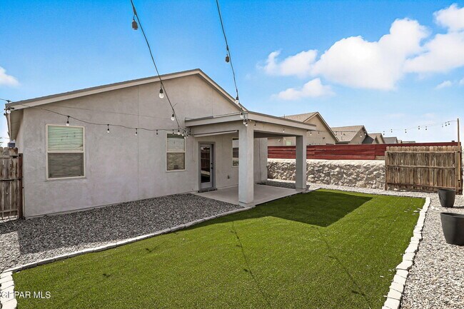 Building Photo - 3964 Desert Nomad Dr