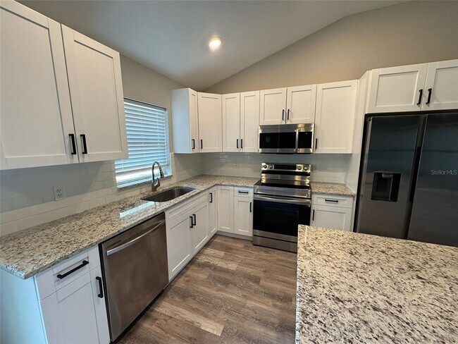 Building Photo - 16430 SE 89 Ct