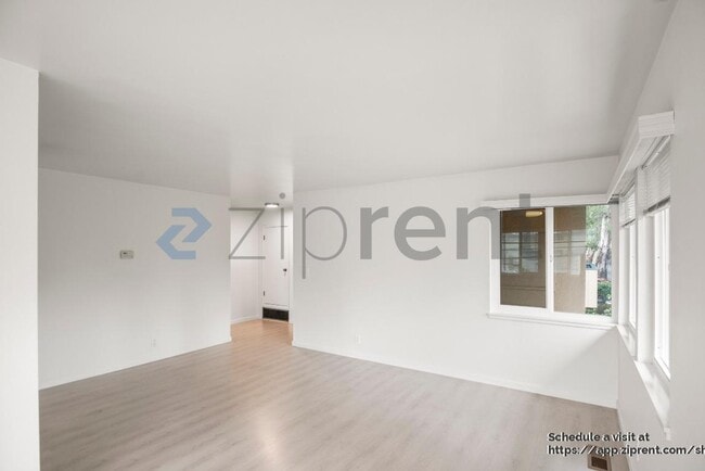 Building Photo - 836 El Camino Real