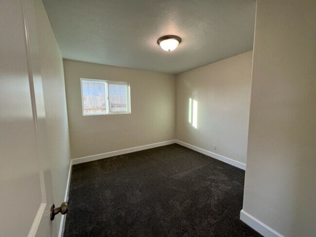 Building Photo - 3223 Nevada St