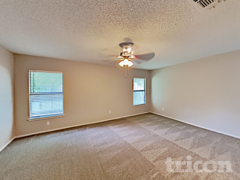 Building Photo - 2309 Rolling Creek Run