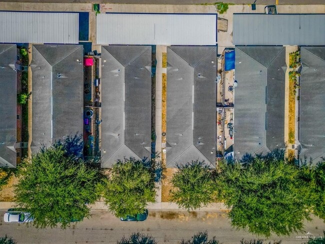 Building Photo - 19 Tampa St