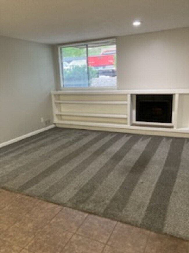 Building Photo - SW 1 bedroom 1 bath apartment for rent