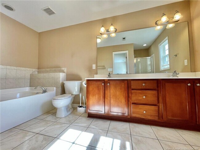 Building Photo - 60 Chinkapin Oak Cir