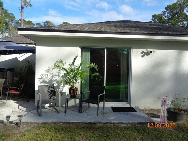 Building Photo - 2380 8th Ave