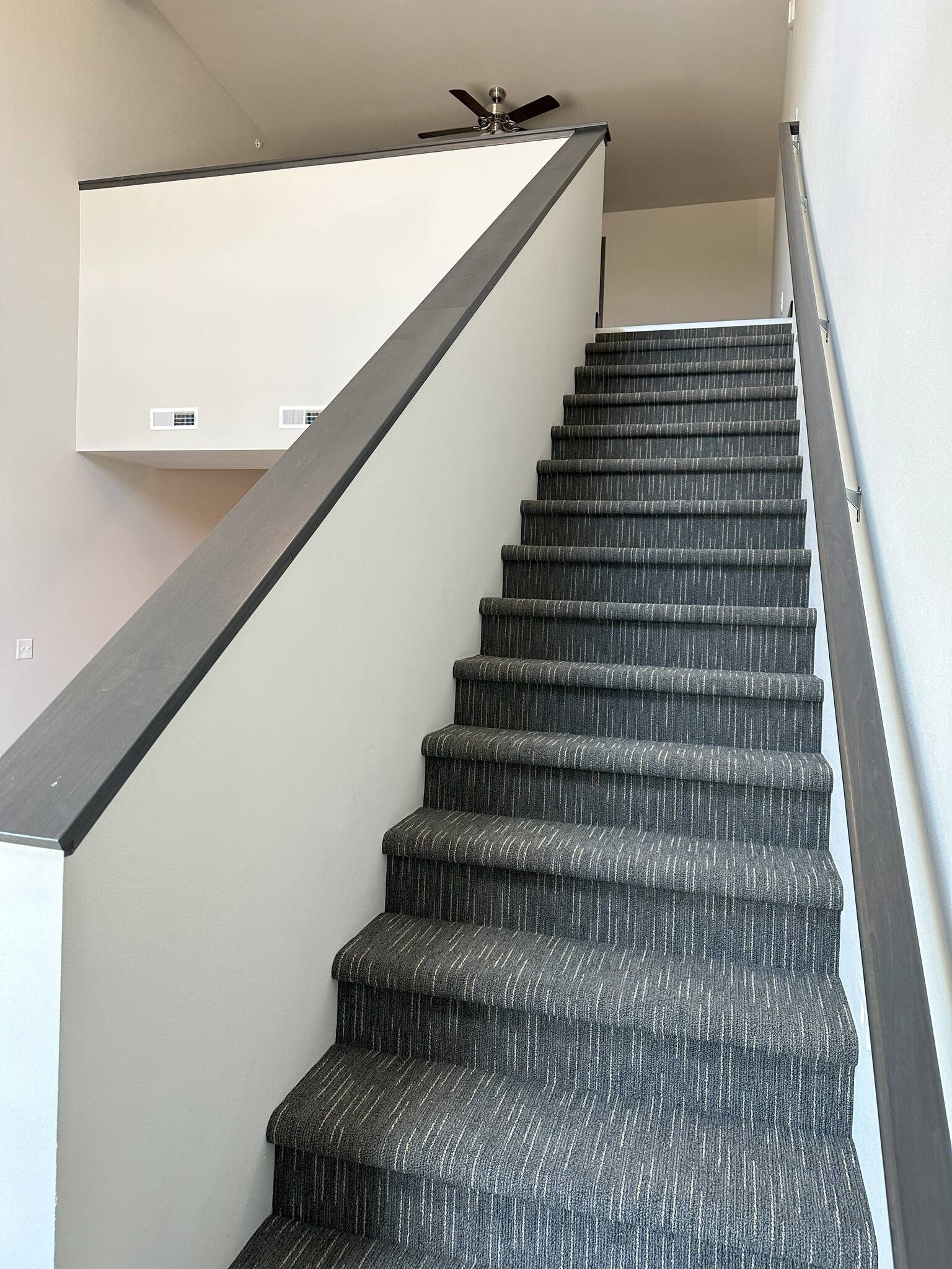 Building Photo - 950 Commercial St