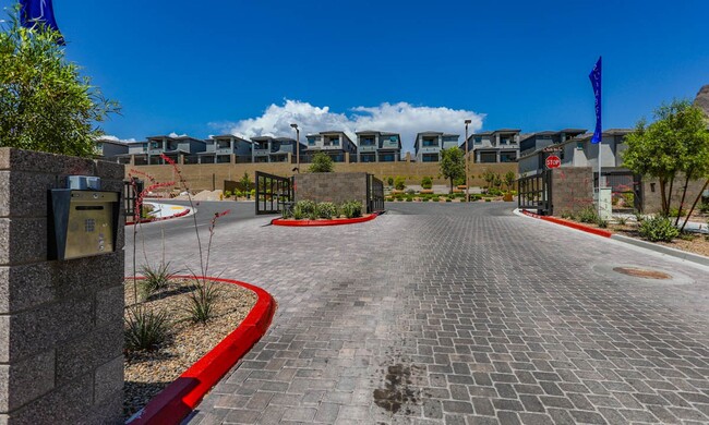 Building Photo - 3 Bedroom West Summerlin Beauty