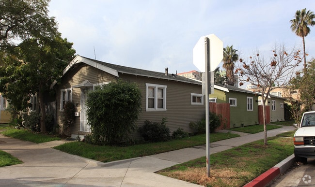 Primary Photo - 1060 E 1st St