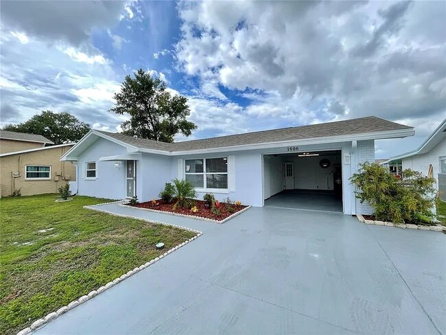 Building Photo - 1806 Ironwood Ct W