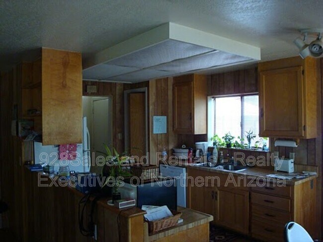 Building Photo - 2352 Chof Trail