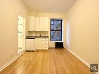 Building Photo - NO FEE Studio on Upper West Side! Won't St...