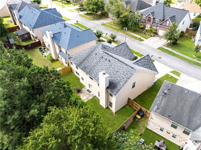 Building Photo - 1893 Tulip Petal Rd