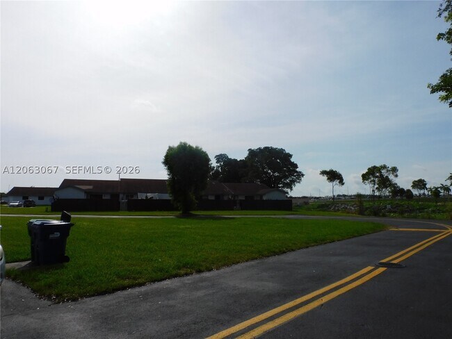Building Photo - 28442 SW 141st Pl