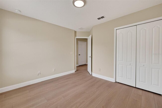 Building Photo - 1851 Great Falls Way