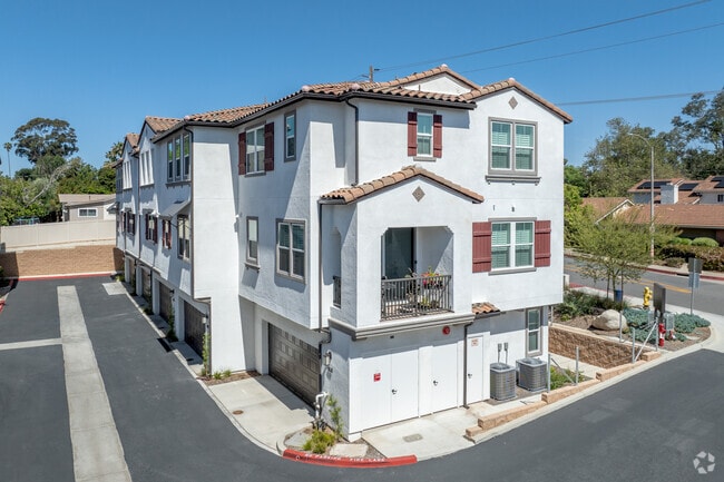 Building Photo - Eclipse