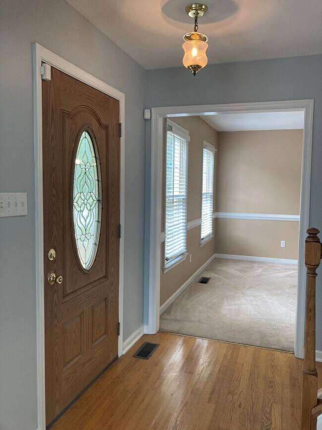 Building Photo - 5901 Tuskwillow Dr