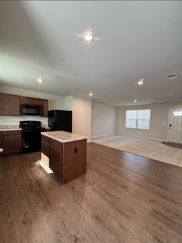 Building Photo - Charming 3-Bed, 2.5-Bath Home in Woodruff ...