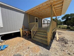 Building Photo - 277 Elm Forest Loop