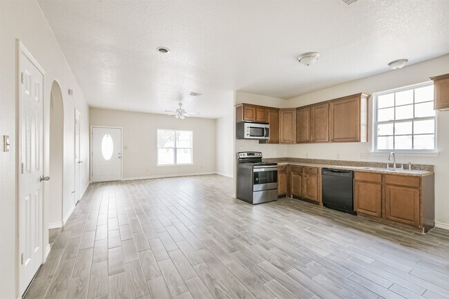 Building Photo - 16913 W Juneau St