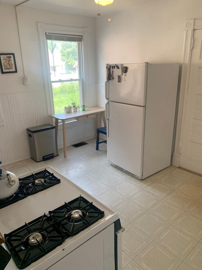 Building Photo - 41 Worrall Ave