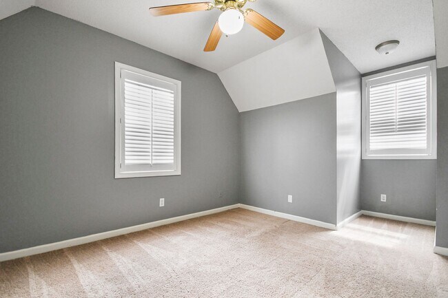 Building Photo - Pet Friendly Three Bedroom with Basement!