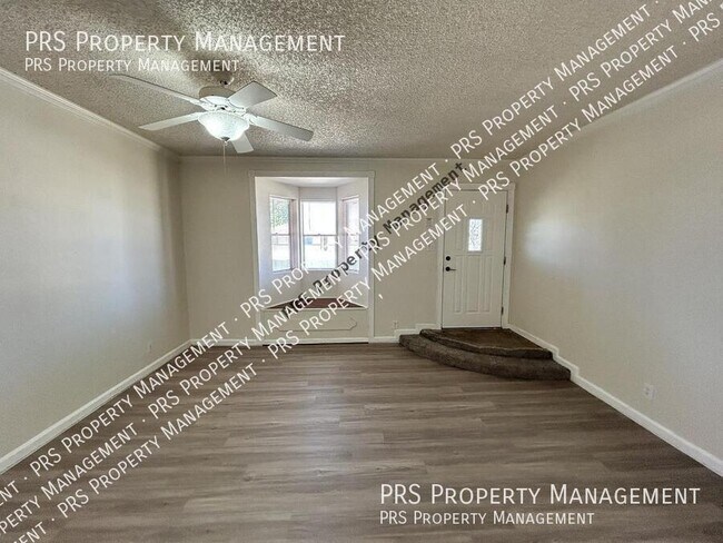 Building Photo - 711 N Oracle-