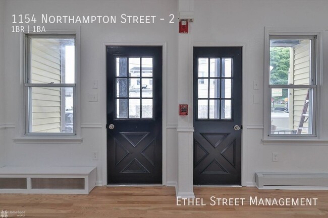 Building Photo - 1154 Northampton St