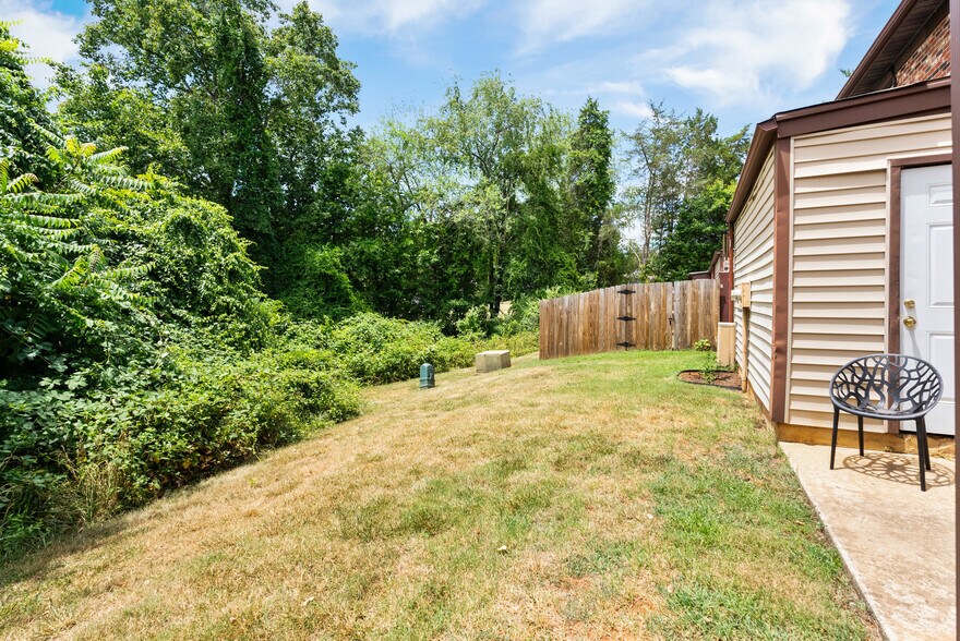 Building Photo - 109 Fountain Dr