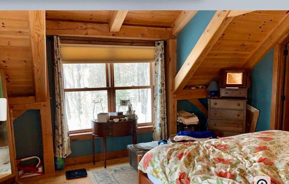 Building Photo - 475 Black Bear Holw