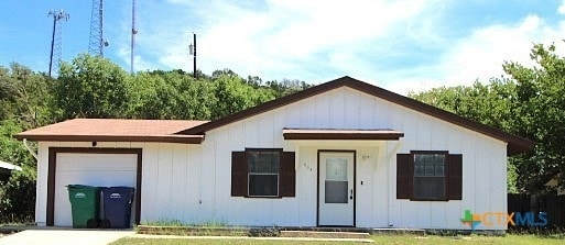 Primary Photo - 604 Traci Dr