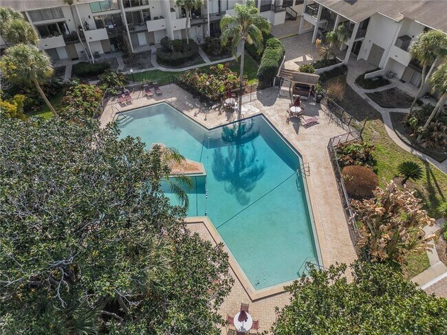 Building Photo - 200 Maitland Ave