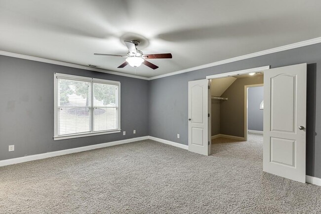 Building Photo - 940 Chateau Forest Rd