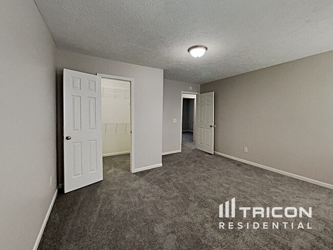 Building Photo - 1212 Green River Ct