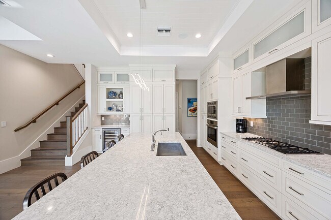 Building Photo - 9171 Mercato Ln