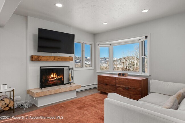 Building Photo - 182 Bennett Pl