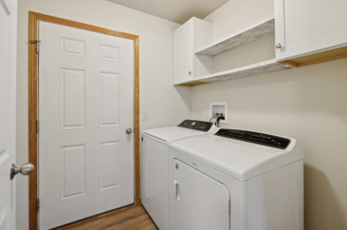 Building Photo - 8743 Remi Dr