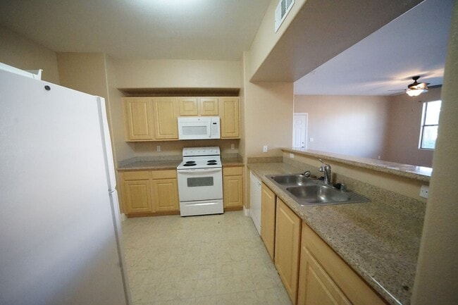 Building Photo - No Showings until 3/8/2022