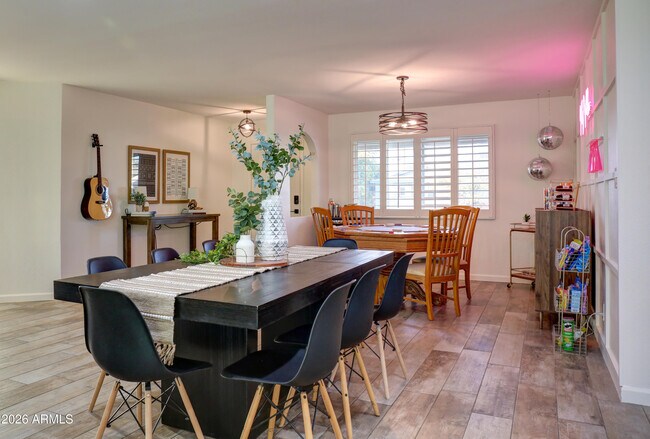 Building Photo - 7225 E Villa Way