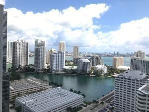 Building Photo - 950 Brickell Bay Dr