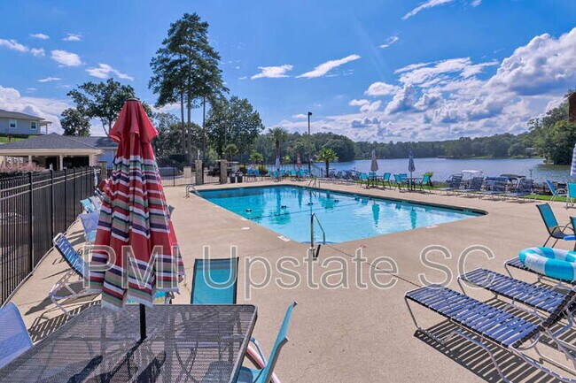 Building Photo - 98 Topsail Ct