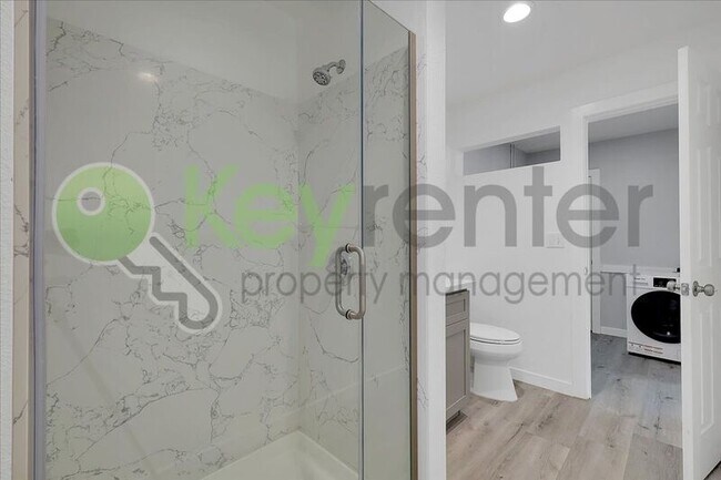 Building Photo - 1517 23rd St