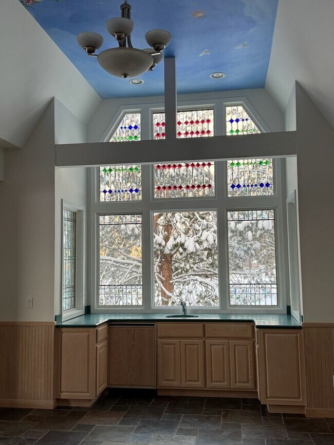 Building Photo - HUGE Custom-Designed Dream Home bordering Indian Meadows Preserve!