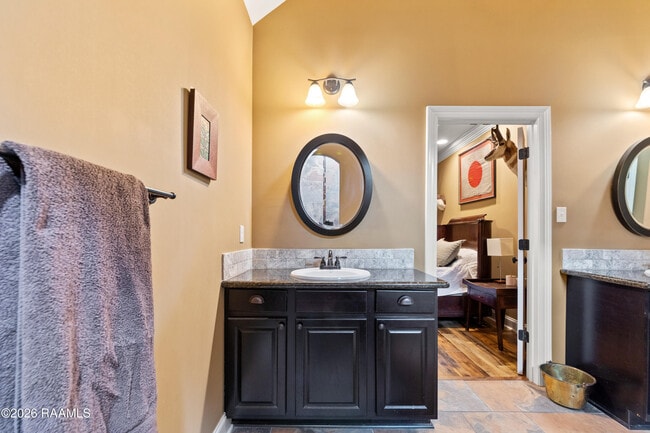 Building Photo - 126 Heathwood Dr