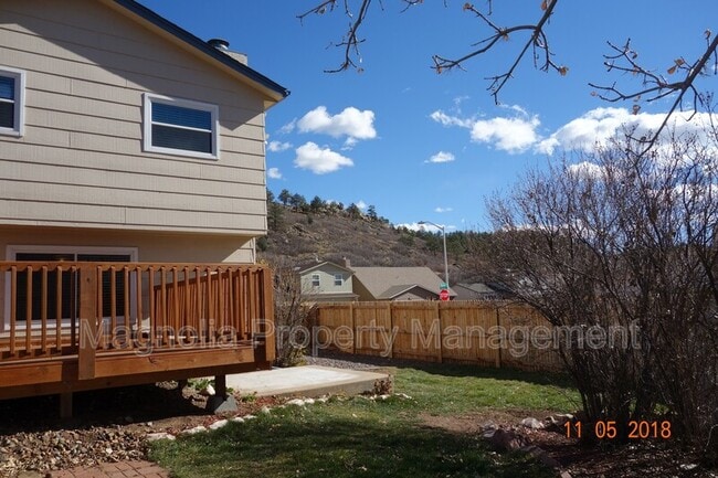 Building Photo - 5910 Bourke Dr