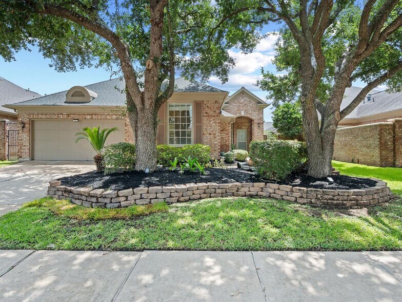 Primary Photo - 1523 Orchard Park Dr