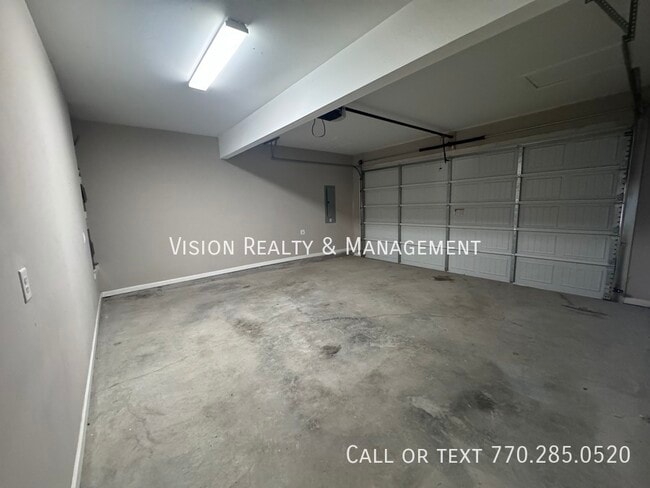 Building Photo - 344 Fieldcrest Dr