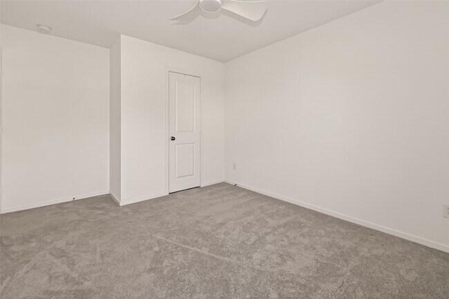 Building Photo - 6915 Lilac Vine Ln