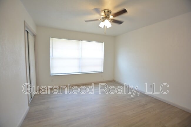 Building Photo - 810 Plum St