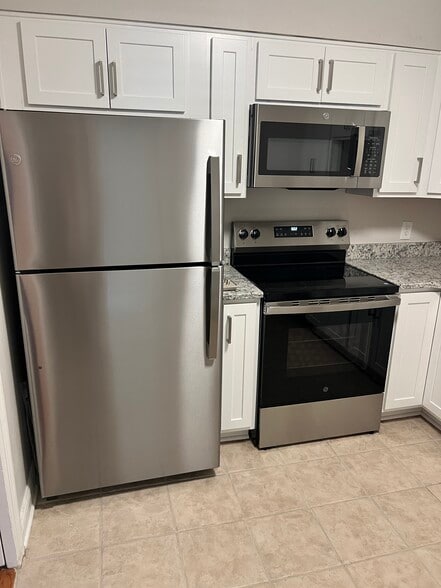 Renovated kitchen - 4820 Hampden Ln