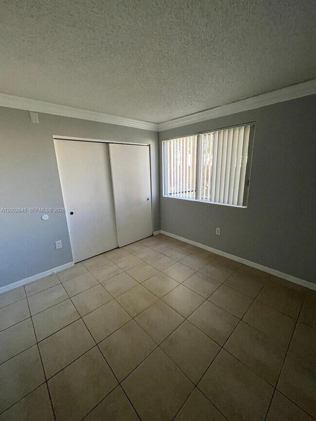 Building Photo - 9907 Westwood Dr